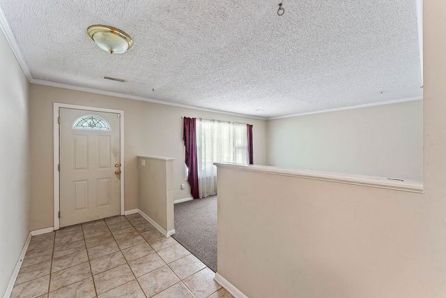 2106 Sandy, Springdale, AR 72762