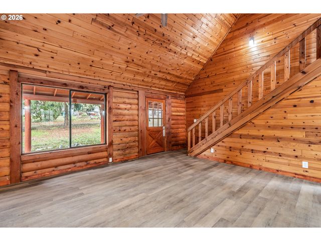 1514 BURBRIDGE Dr, Rogue River, OR 97537