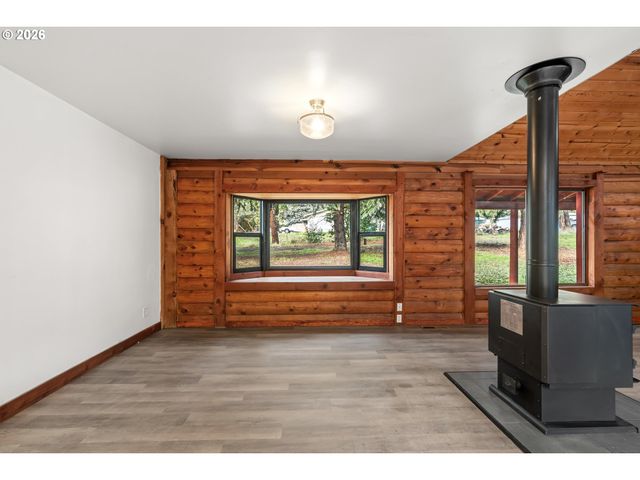 1514 BURBRIDGE Dr, Rogue River, OR 97537