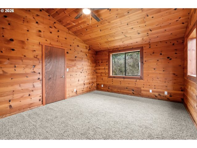 1514 BURBRIDGE Dr, Rogue River, OR 97537