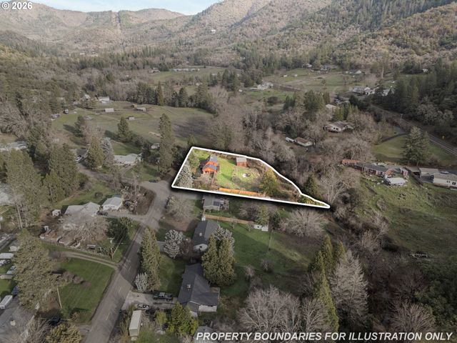 1514 BURBRIDGE Dr, Rogue River, OR 97537