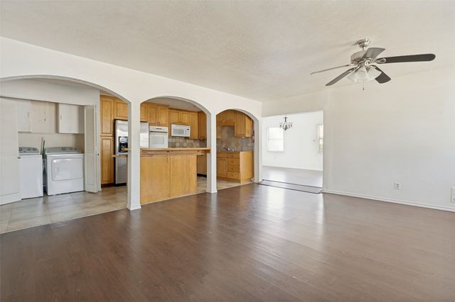 3102 Abbey Road, Carrollton, TX 75007