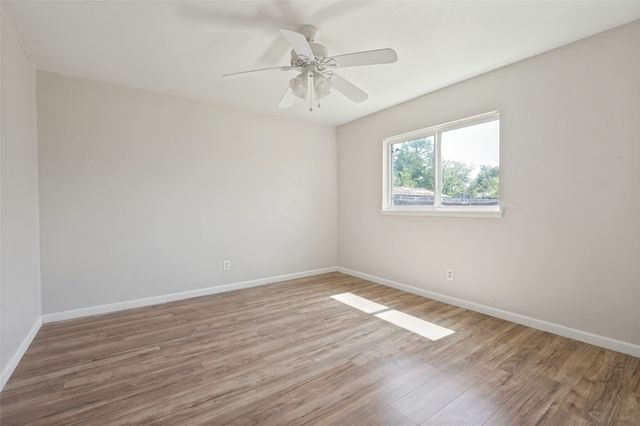 3102 Abbey Road, Carrollton, TX 75007