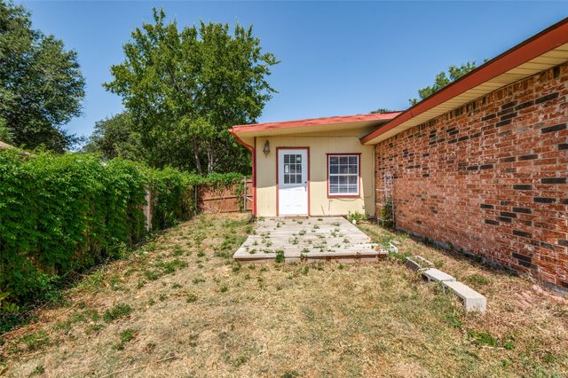 3102 Abbey Road, Carrollton, TX 75007