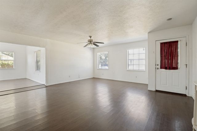 3102 Abbey Road, Carrollton, TX 75007