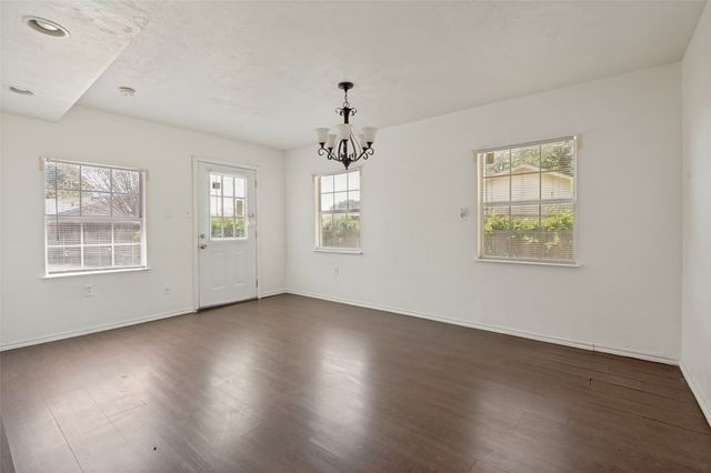 3102 Abbey Road, Carrollton, TX 75007