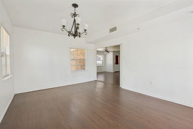 3102 Abbey Road, Carrollton, TX 75007