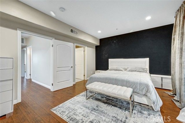 13629 Wyandotte Street 111, Van Nuys (los Angeles), CA 91405