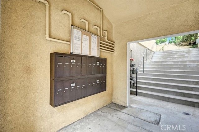 13629 Wyandotte Street 111, Van Nuys (los Angeles), CA 91405