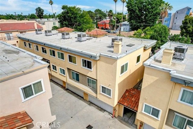 13629 Wyandotte Street 111, Van Nuys (los Angeles), CA 91405