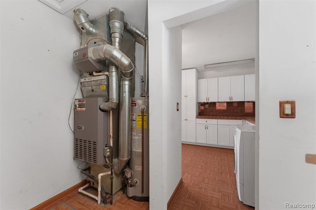 2378 Dawes Avenue, Shelby Twp, MI 48317