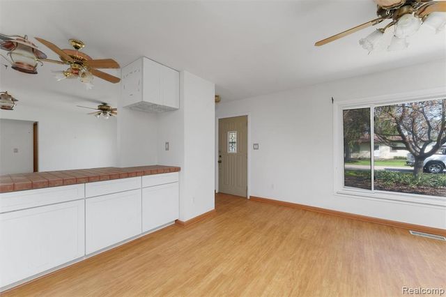 2378 Dawes Avenue, Shelby Twp, MI 48317