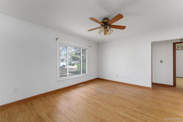 2378 Dawes Avenue, Shelby Twp, MI 48317