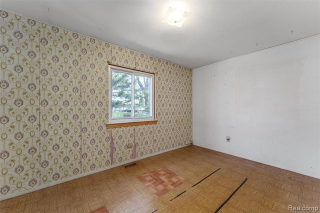 2378 Dawes Avenue, Shelby Twp, MI 48317