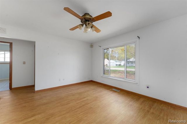 2378 Dawes Avenue, Shelby Twp, MI 48317