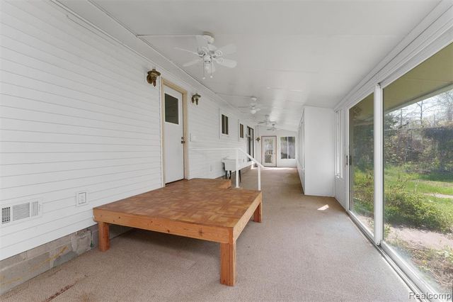 2378 Dawes Avenue, Shelby Twp, MI 48317