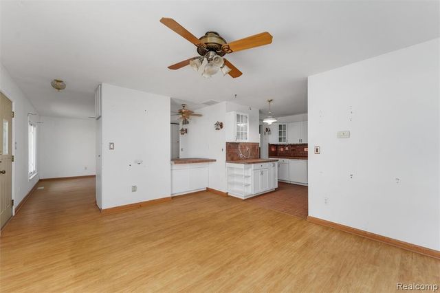 2378 Dawes Avenue, Shelby Twp, MI 48317