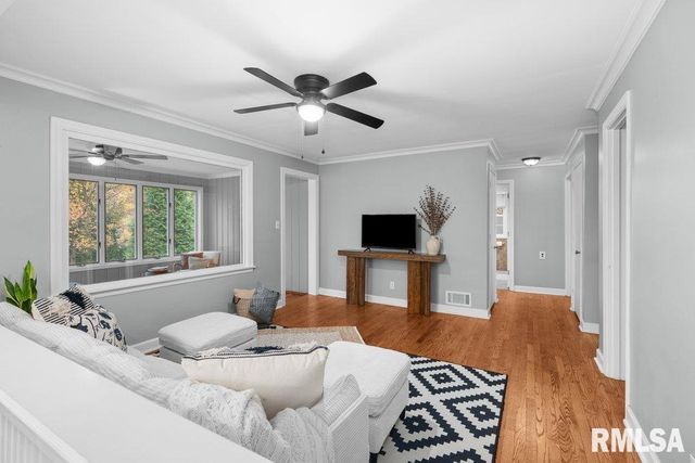 777 25TH Avenue Court, Moline, IL 61265