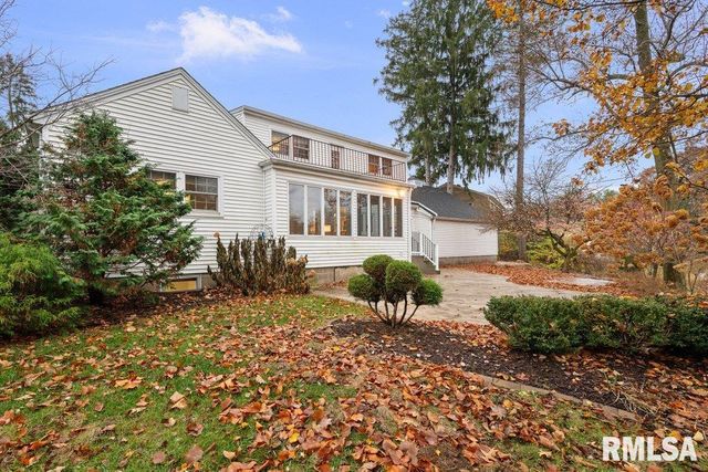 777 25TH Avenue Court, Moline, IL 61265