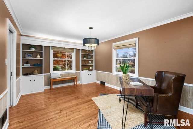 777 25TH Avenue Court, Moline, IL 61265