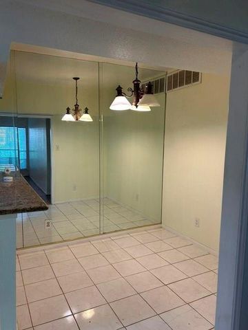 2100 Tanglewilde Street 529, Houston, TX 77063