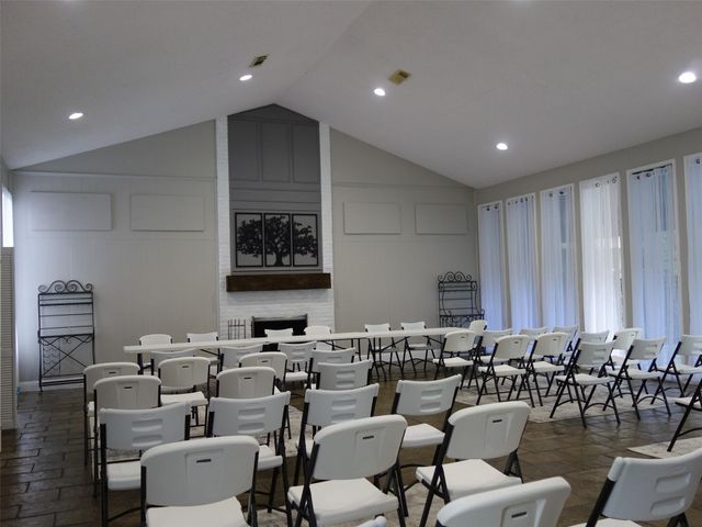 2100 Tanglewilde Street 529, Houston, TX 77063