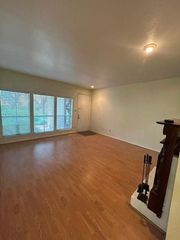 2100 Tanglewilde Street 529, Houston, TX 77063