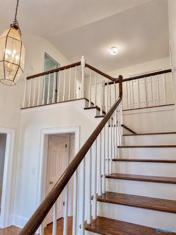 1706 Woodmont Drive SE, Decatur, AL 35601