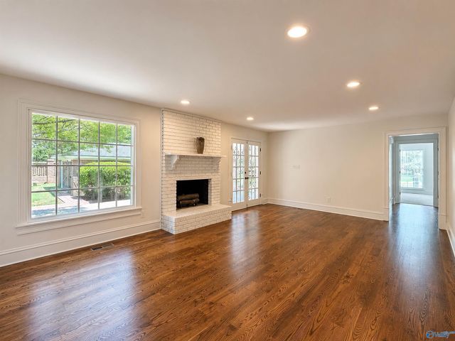 1706 Woodmont Drive SE, Decatur, AL 35601