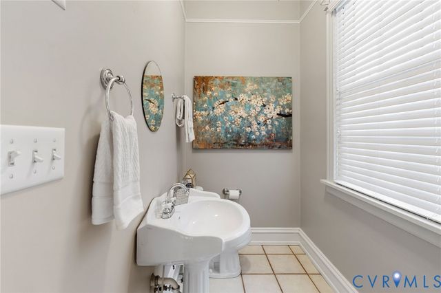 2804 W Grace St, Richmond, VA 23221