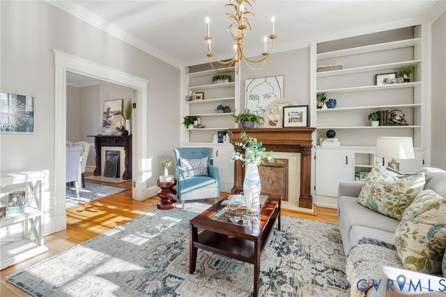 2804 W Grace St, Richmond, VA 23221