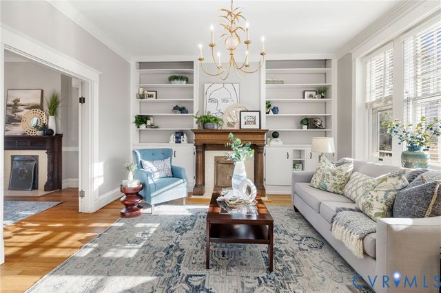 2804 W Grace St, Richmond, VA 23221