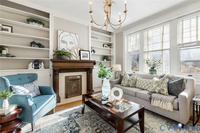 2804 W Grace St, Richmond, VA 23221