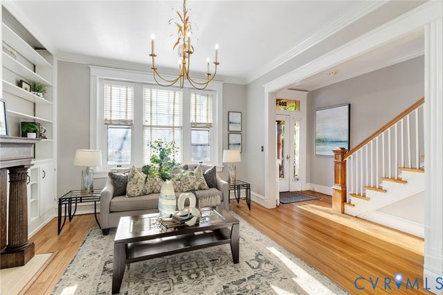 2804 W Grace St, Richmond, VA 23221