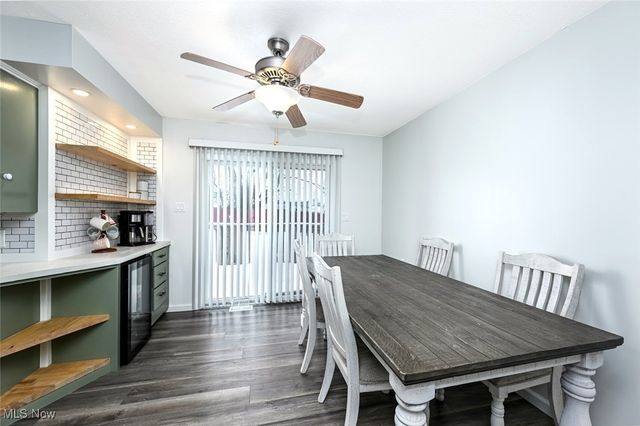 76 Clinton Avenue, Akron, OH 44301