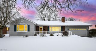 76 Clinton Avenue, Akron, OH 44301