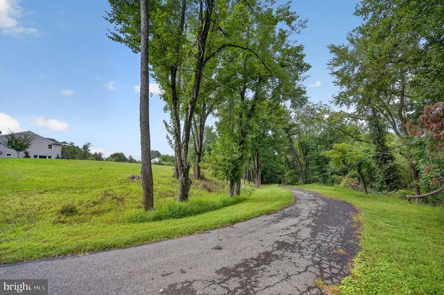 10022 COLVIN RUN, Great Falls, VA 22066
