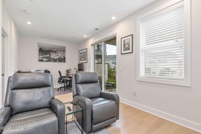 11 Valiant Court, Middletown, NJ 07748