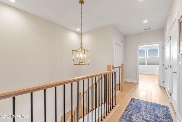 11 Valiant Court, Middletown, NJ 07748