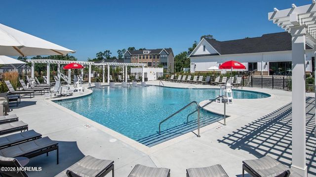 11 Valiant Court, Middletown, NJ 07748
