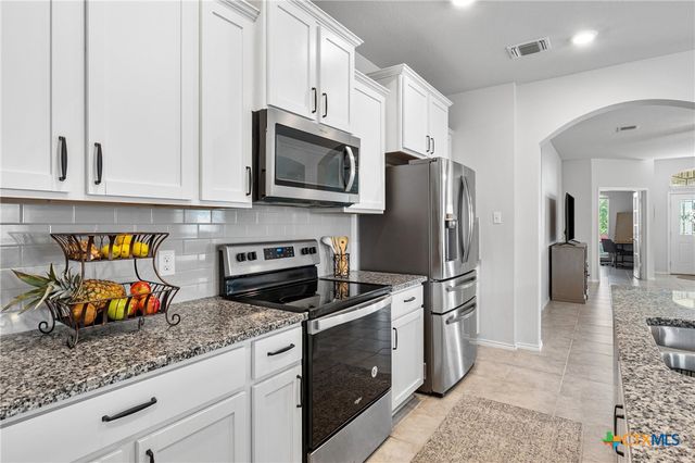 8807 Hidden Oaks Drive, Temple, TX 76502