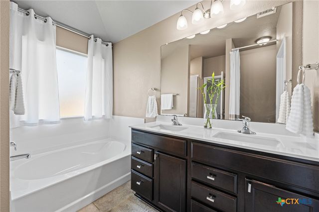 8807 Hidden Oaks Drive, Temple, TX 76502