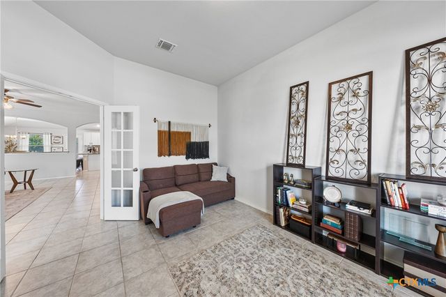 8807 Hidden Oaks Drive, Temple, TX 76502