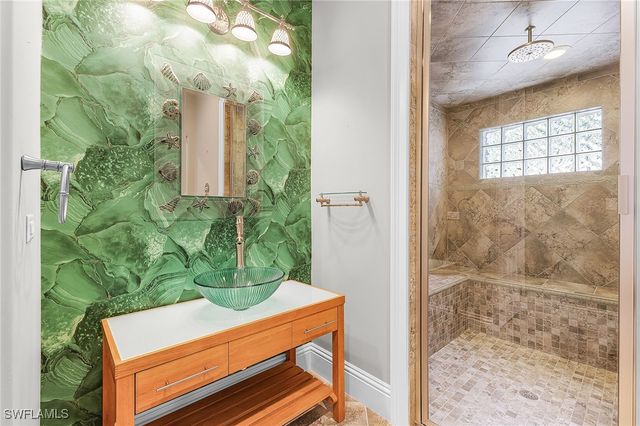 1733 supreme CT, Naples, FL 34110