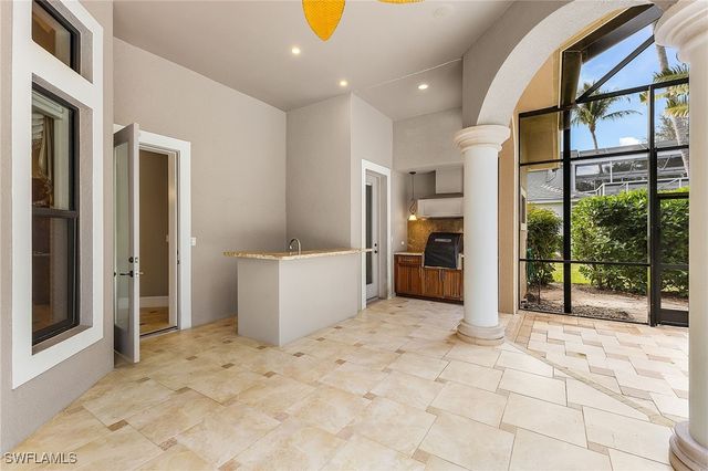 1733 supreme CT, Naples, FL 34110