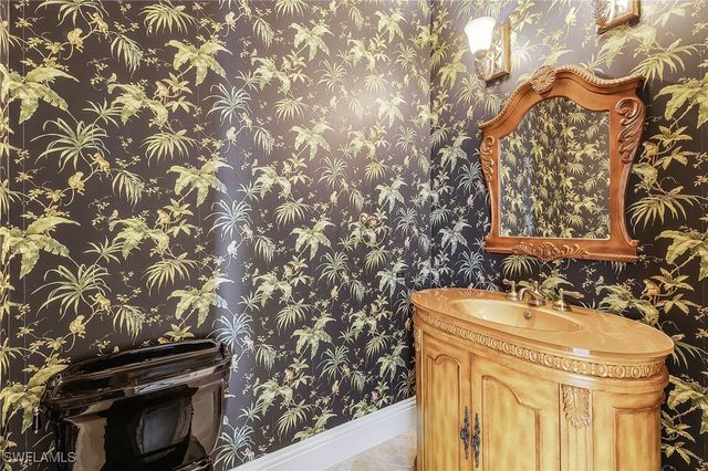 1733 supreme CT, Naples, FL 34110