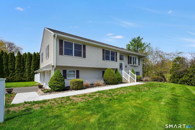 1420 River Blvd Extension, Suffield, CT 06078