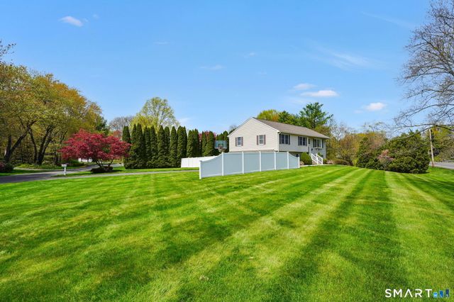 1420 River Blvd Extension, Suffield, CT 06078