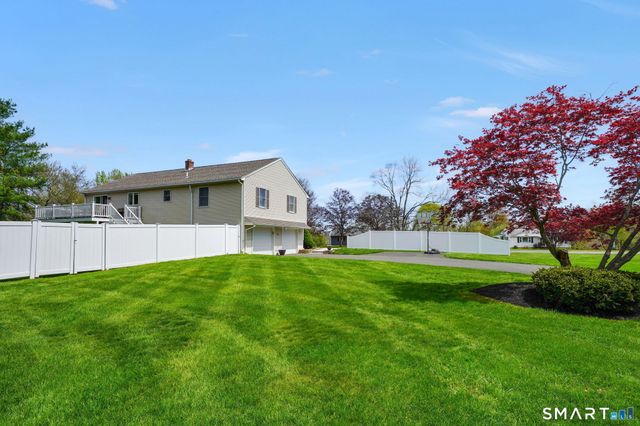 1420 River Blvd Extension, Suffield, CT 06078