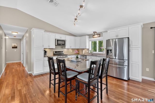 1420 River Blvd Extension, Suffield, CT 06078